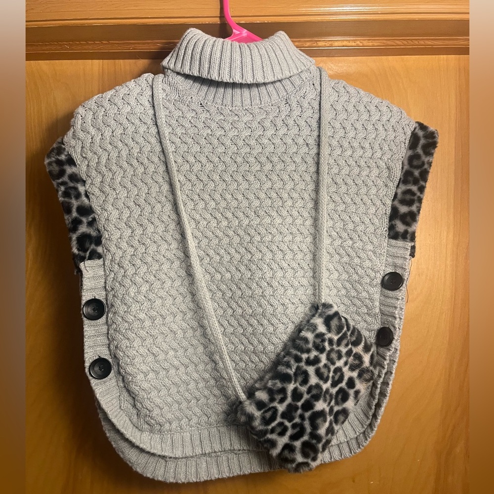 Aspen Kids Sweater/poncho with matching purse